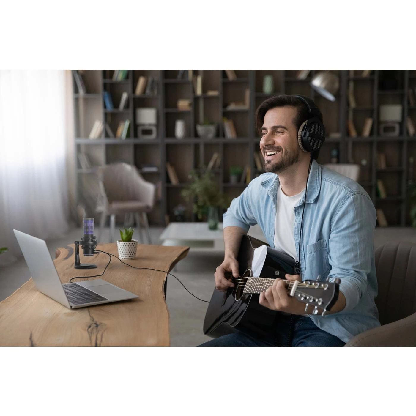 Manhattan RGB LED USB Condenser Microphone With Noise Rejection 9 Manhattan RGB LED USB Condenser Microphone With Noise Rejection - Image 9